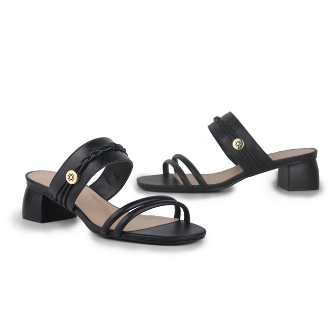 La saviata emblem slide on sale sandal